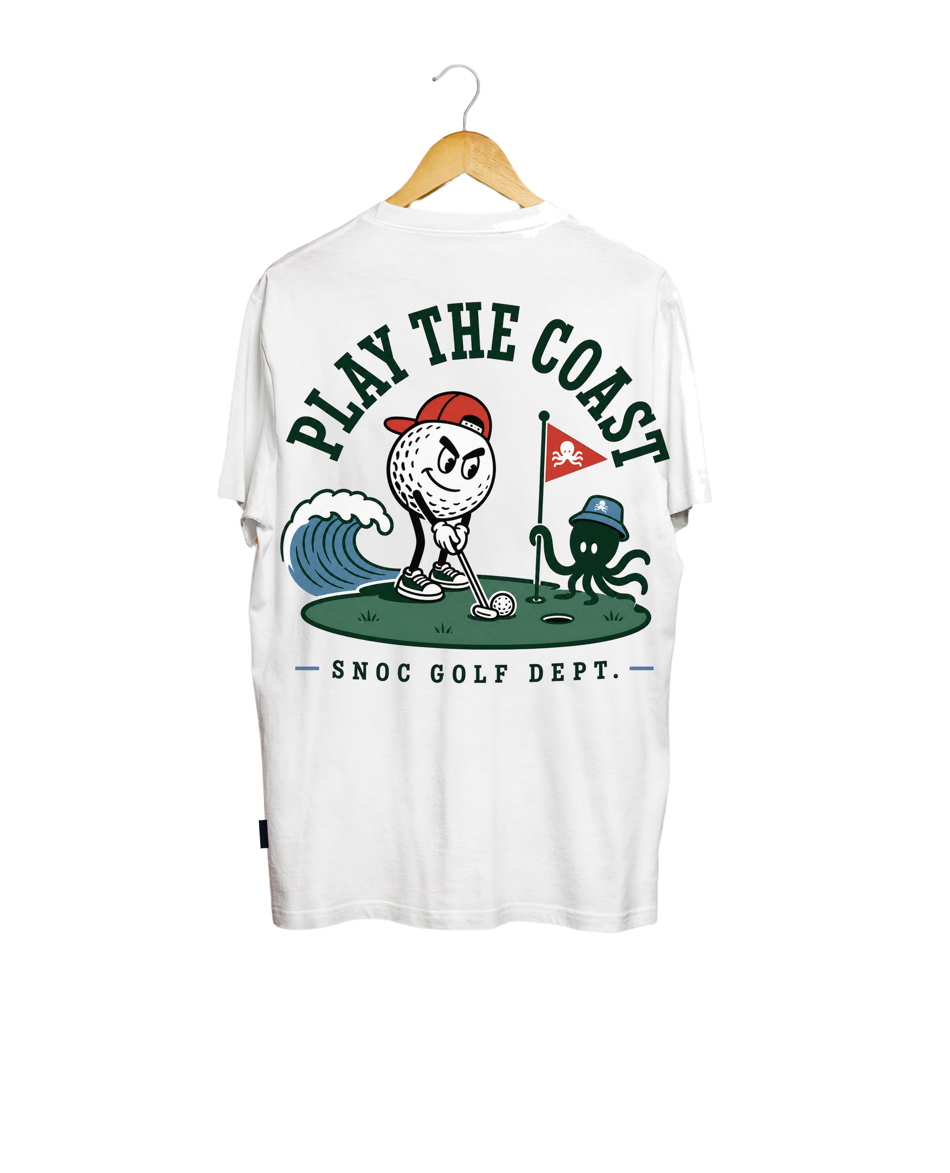Camiseta de golf Play the Coast SNOC blanca, vista trasera, fondo transparente