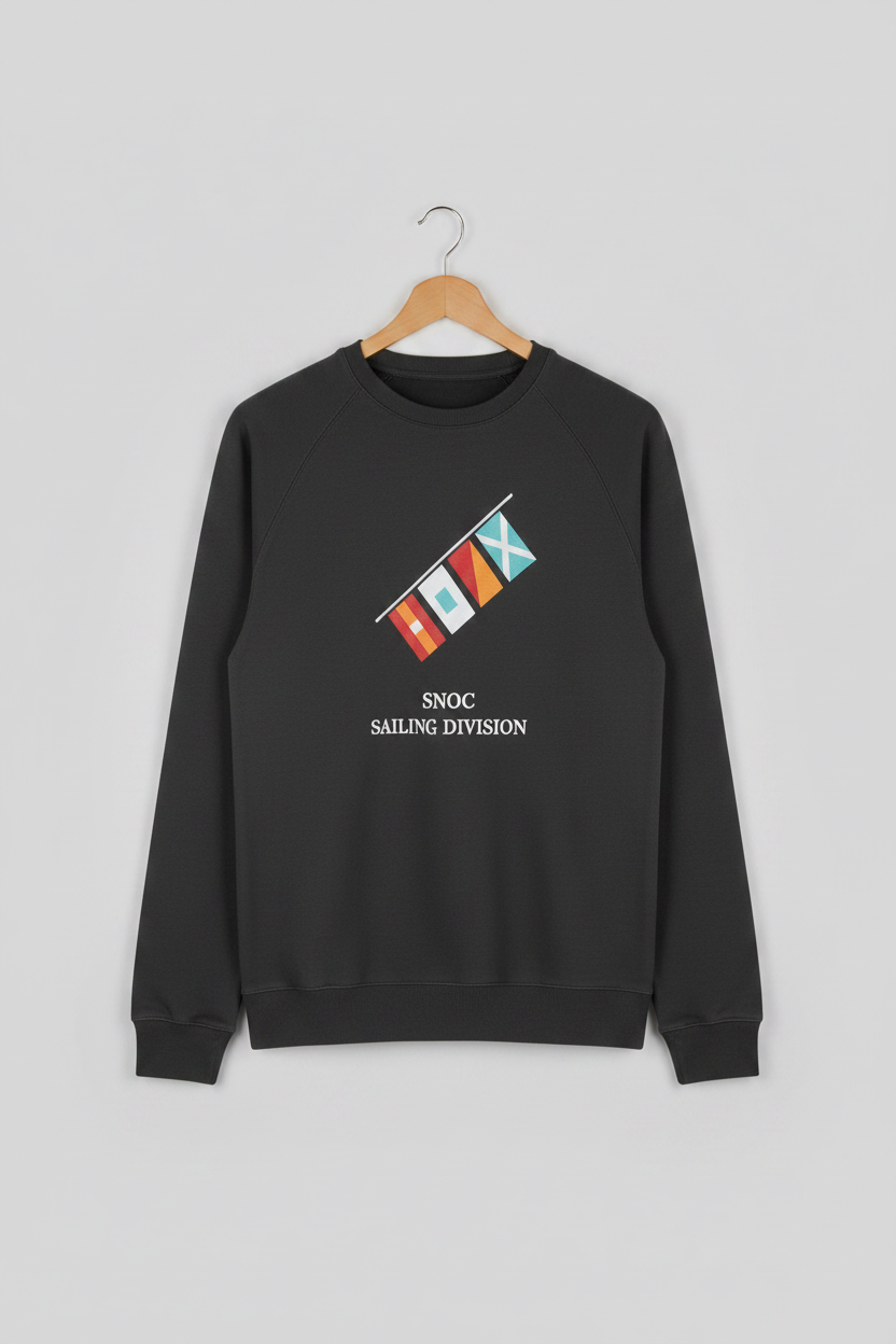 Mockup delantero sudadera SNOC Sailing Division gris oscuro