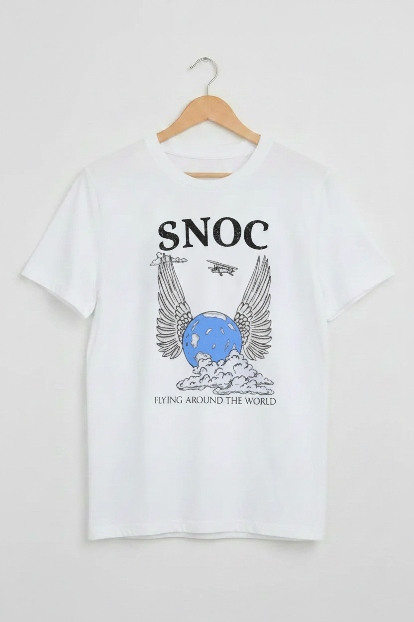 Mockup SNOC camiseta percha