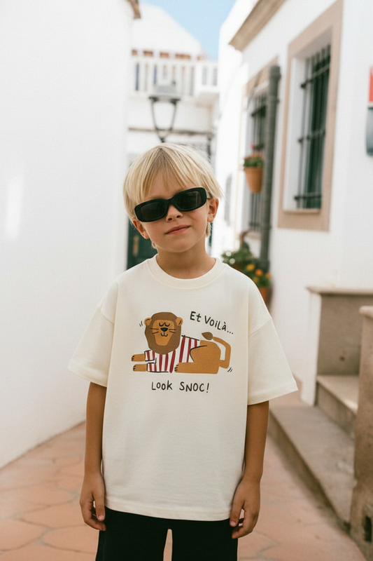 Niño con camiseta SNOC Marinière correcta