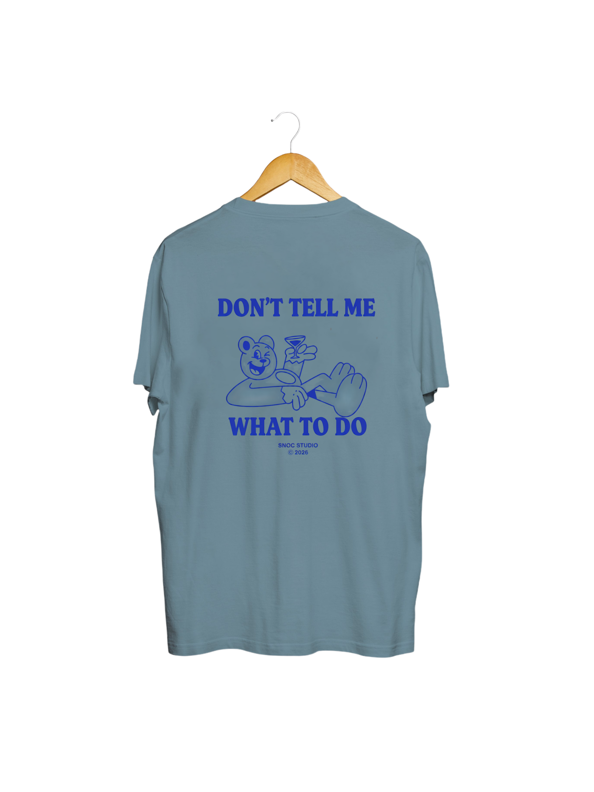 Camiseta Funny Bear SNOC color Azul Denim, vista trasera, fondo transparente