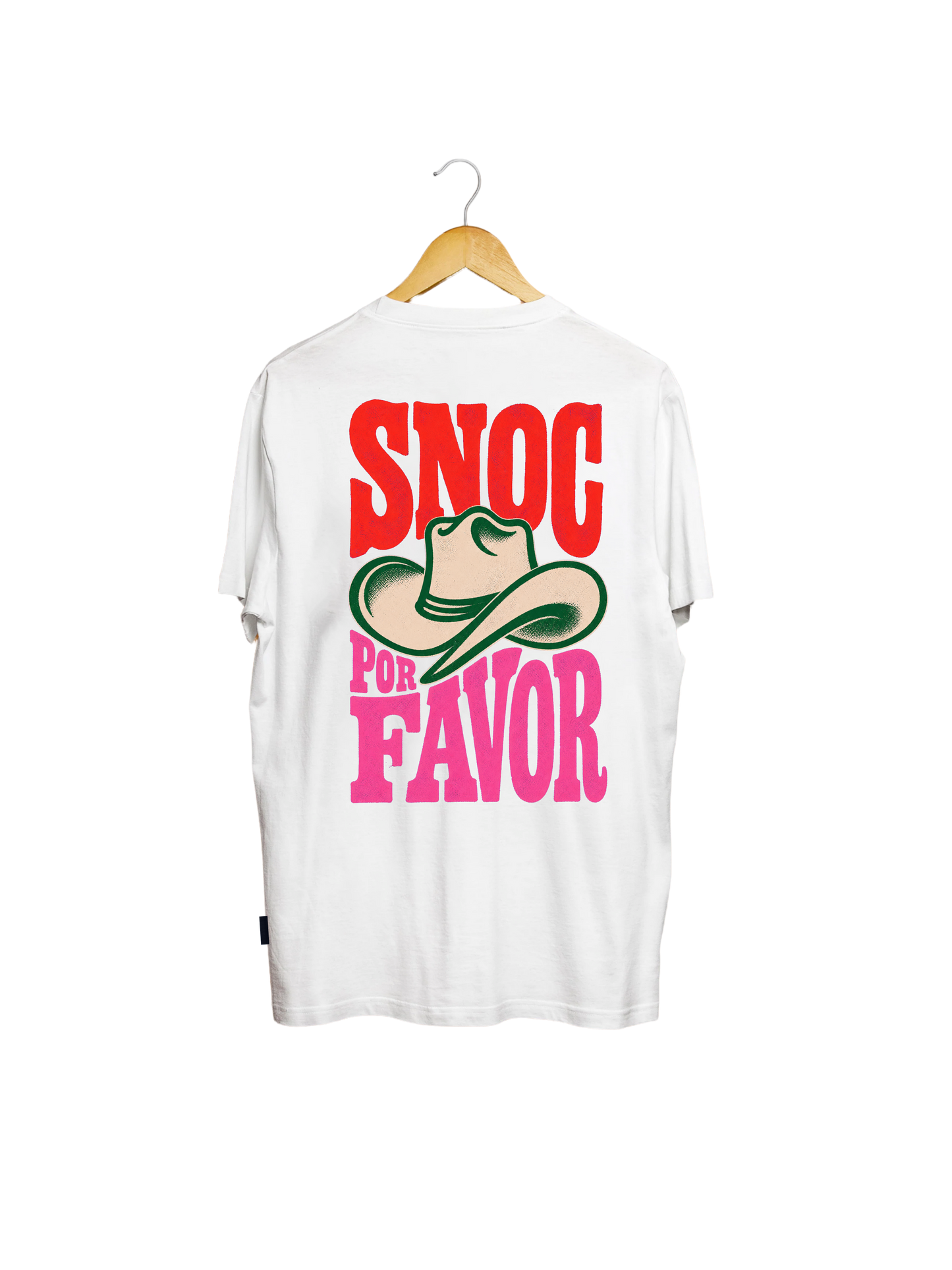 Camiseta SNOC Por Favor blanca, vista trasera con el sombrero vaquero, fondo transparente